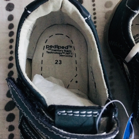 Boys Sandals by PediPed ✨NWT✨ - Picture 2 of 3